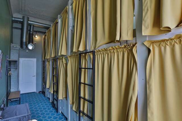 Хостел Capsule de Lux ApraxInn Санкт-Петербург-27