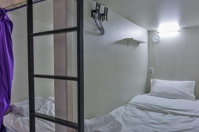 Хостел Capsule de Lux ApraxInn Санкт-Петербург-40